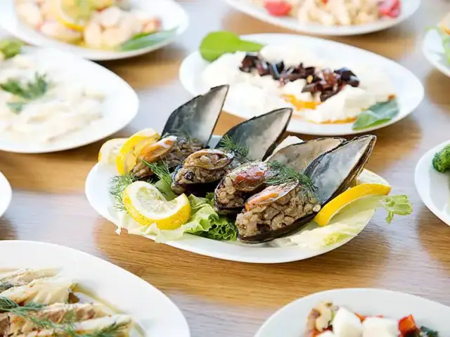 Qarip Restaurant'nin yemek ve ambiyans fotoğrafları 11