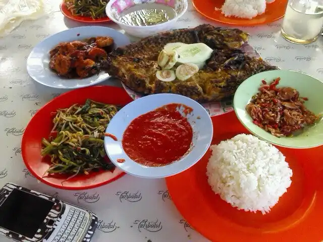 Gambar Makanan Lesehan Ikan Bakar Tanjung Alam 14