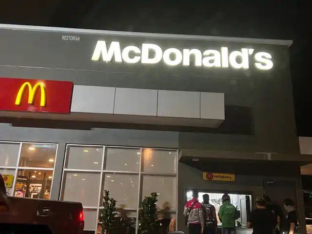 McDonald’s & McCafe Drive-Thru Food Photo 2