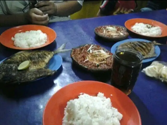 Gambar Makanan Ikan Bakar Khas Sulawesi 5