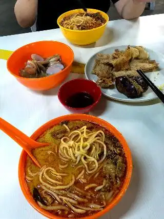 Serdang Curry Noodles Food Photo 1