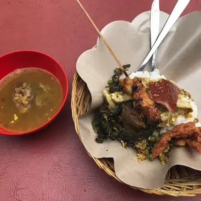 Warung Babi Guling Men Gede