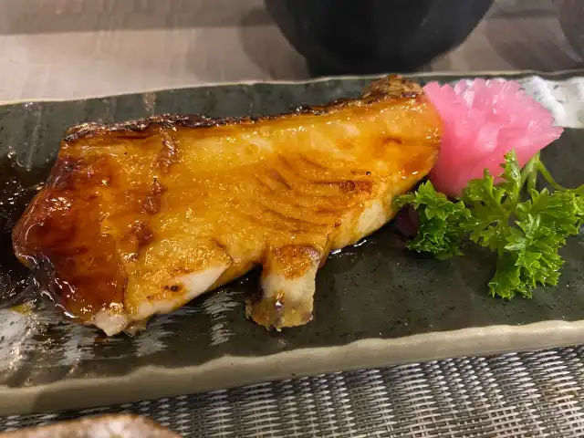 Mizakaya Japanese Cuisine & Bar Food Photo 12