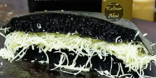 Martabak Khusuka, Pondok Aren