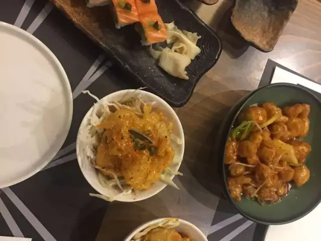 Yakuza Asian & Sushi'nin yemek ve ambiyans fotoğrafları 20