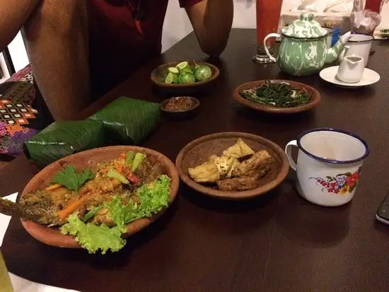 Gambar Makanan Warung Dapoer Kampoeng 3