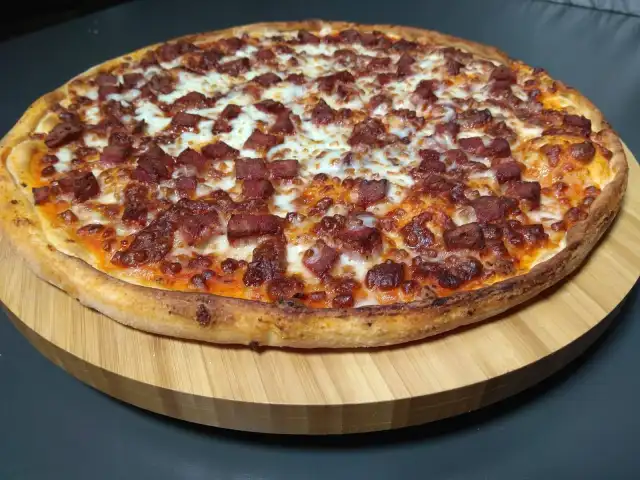 Pizza Scuro'nin yemek ve ambiyans fotoğrafları 1