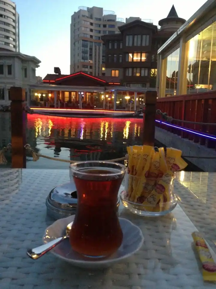 Kanlıca Cafe & Restaurant