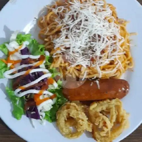 Gambar Makanan Ayam Geprek dan Kebab Burger Madyotaman, Banjarsari 6