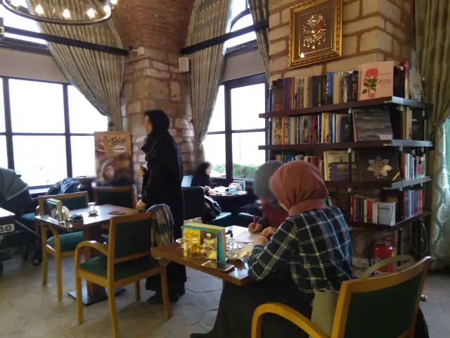 Fatih Belediyesi Kitap Kafe'nin yemek ve ambiyans fotoğrafları 19