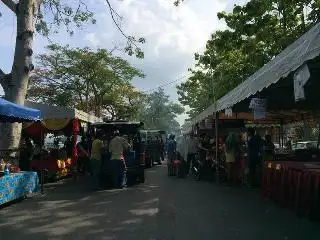 Bazaar Ramadhan Jaya Gading Food Photo 2