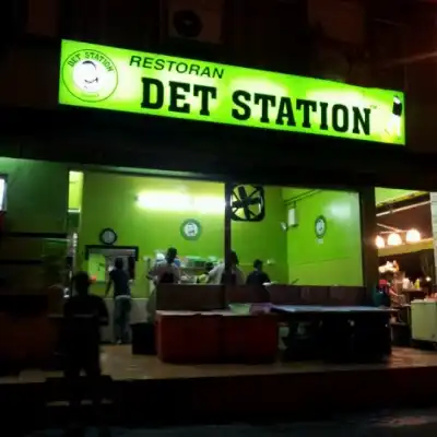 Det Station