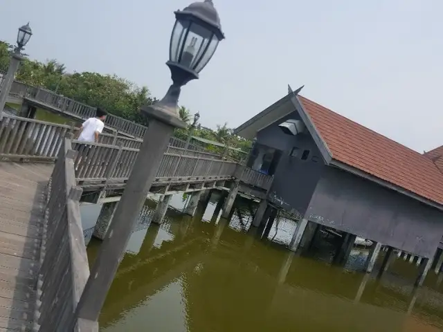 Gambar Makanan Tanjung Pasir Resort 7