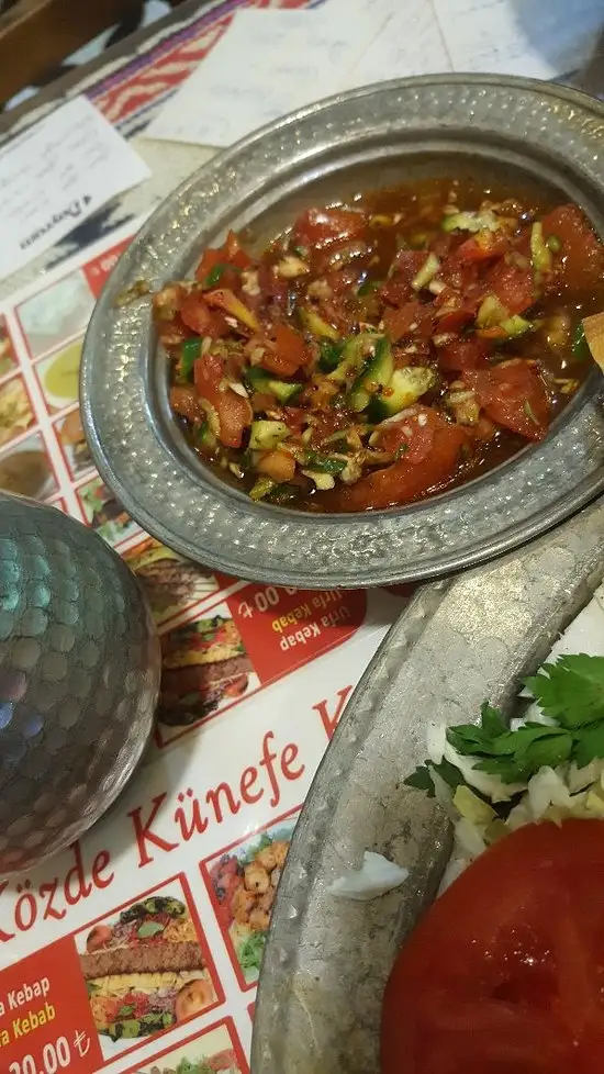Gaziantep Közde Künefe Kebap Salonu'nin yemek ve ambiyans fotoğrafları 33