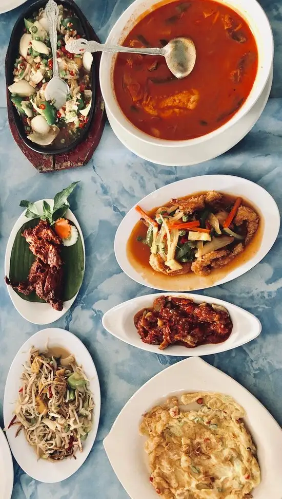 Gambar Makanan Pondok Batam Kuring Restaurant 9
