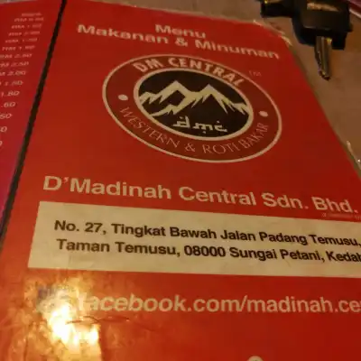 D'Madinah Corner (Western & Roti Bakar)
