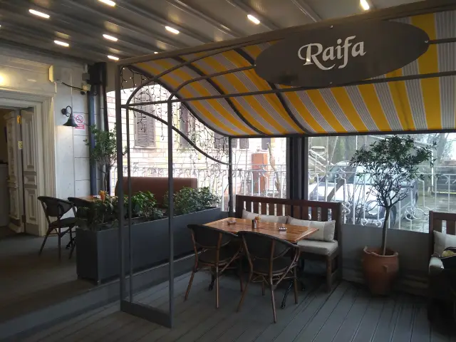 Raifa Cafe Restaurant'nin yemek ve ambiyans fotoğrafları 1