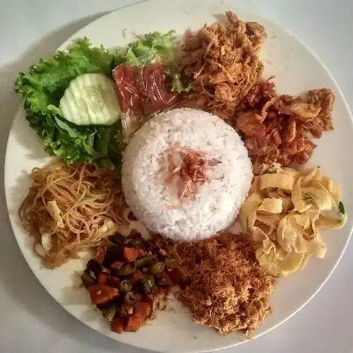 Gambar Makanan Nasi Uduk,Lalapan & Sego Sambel LEGENDA Malang, Jl. Simp Hamid Rusdi 19