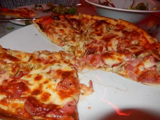 Ozi Pizza and Pasta'nin yemek ve ambiyans fotoğrafları 21