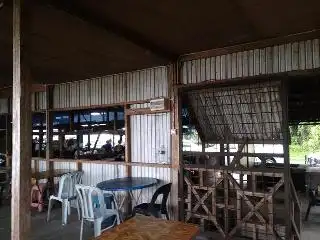 Sinalau Bakas (smoked wild boar) stalls