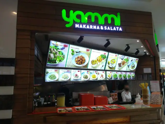 Yammi Makarna Salata Pizza'nin yemek ve ambiyans fotoğrafları 6