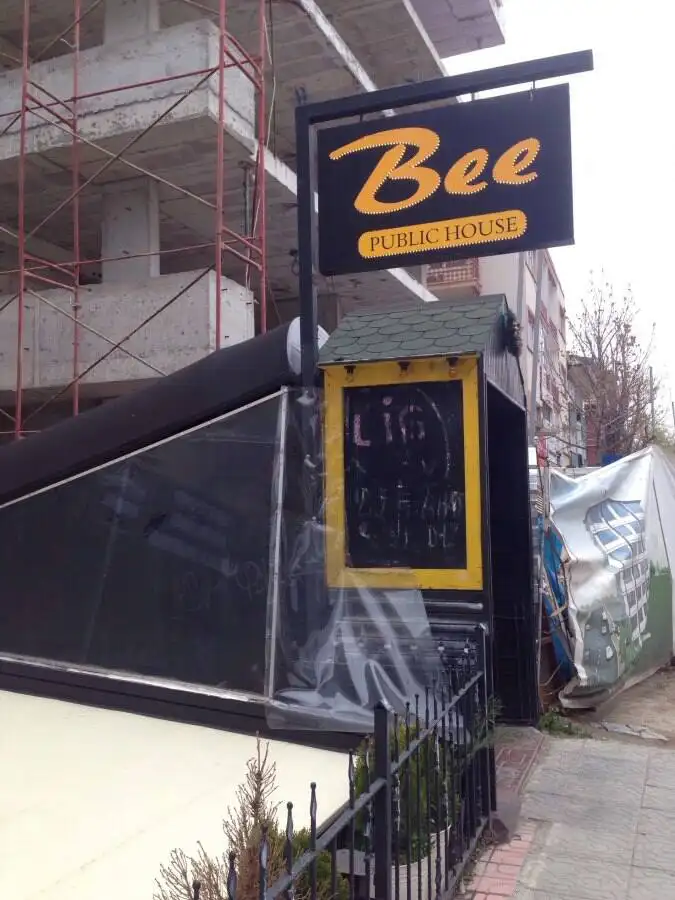 Bee Pub