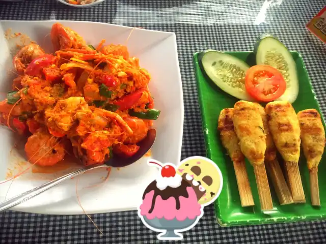 Gambar Makanan Bale Bengong Resto 13