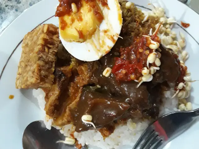 Gambar Makanan Rawon Pak Pangat Wonokromo 8