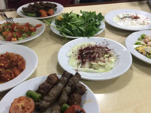 Meşhur Köfteci Ali İhsan Usta'nin yemek ve ambiyans fotoğrafları 8