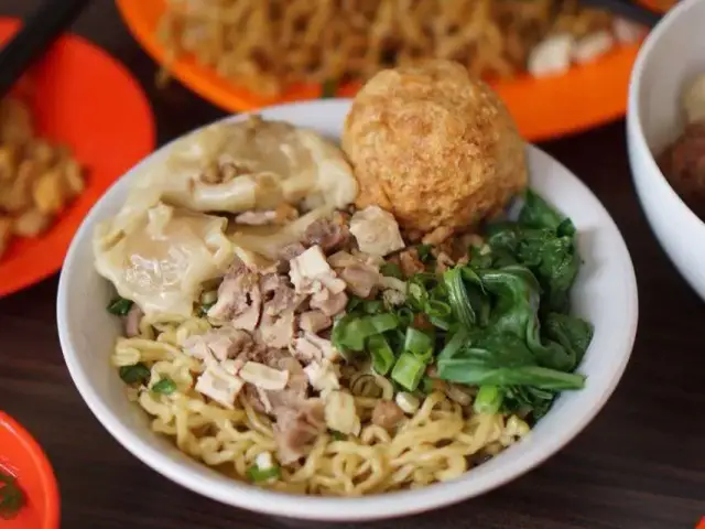 Gambar Makanan Bakmi Qiu Qiu 12