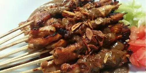 Sate Madura Haji Amien, Benda