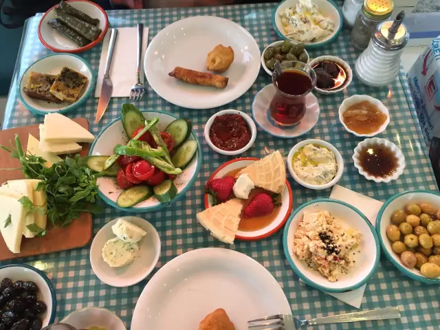 Moresi Girit Mutfağı & Kahvaltı'nin yemek ve ambiyans fotoğrafları 3