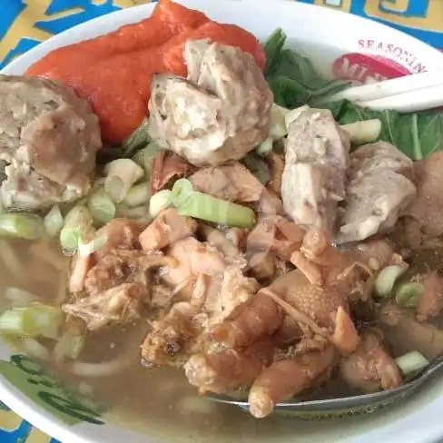 Gambar Makanan BAKSO URAT DAN MI AYAM PAK PECI 4