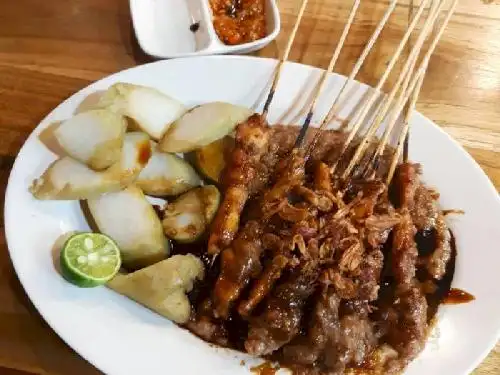 SATE AYAM LEMBONG