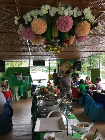 Long River Cruise Floating Resto Food Photo 1