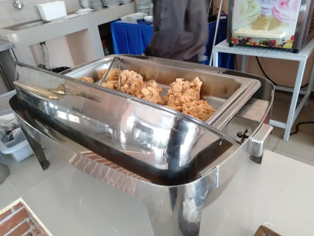 Gambar Makanan Pool Cafetaria - Hotel Bumi Wiyata 2