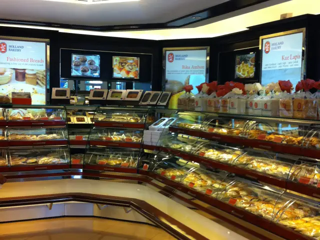 Gambar Makanan Holland Bakery 20