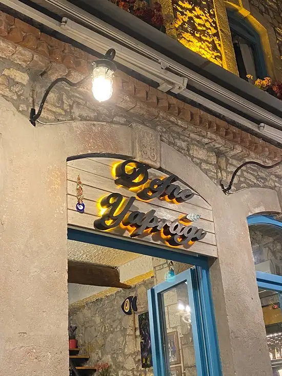 Defne Yaprağı Balık Restaurant Dalyanköy Çeşme'nin yemek ve ambiyans fotoğrafları 27
