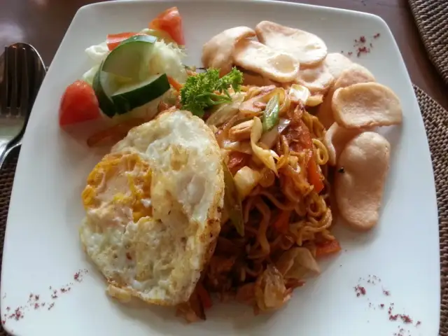 Gambar Makanan Matahari Cafe Lombok 7