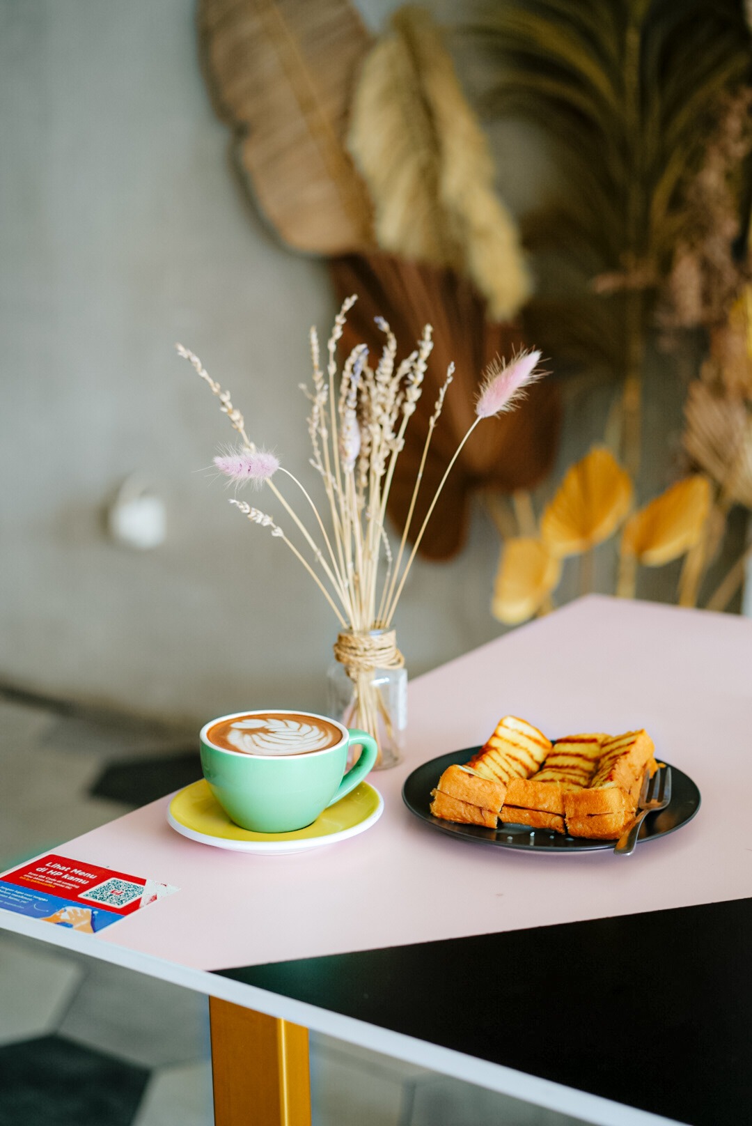 Fox Coffee Kitchen & Lounge terdekat - Restoran dan Tempat Makan Kafe