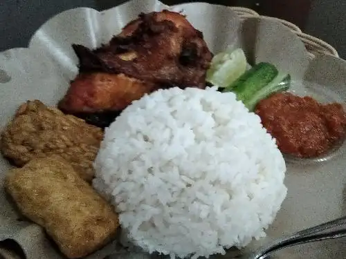 Warung Ana