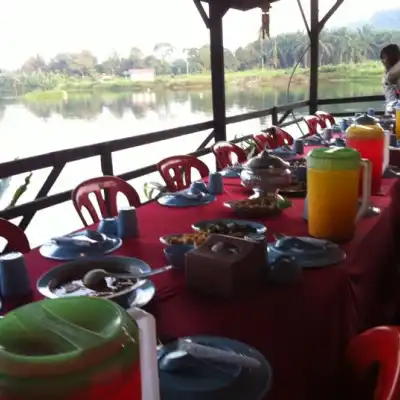 Restoran Tasik Idaman