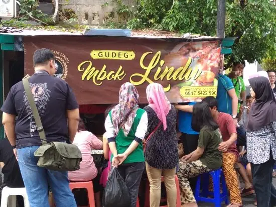 Gambar Makanan Gudeg Mbah Lindu 10