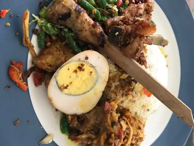 Gambar Makanan Nasi Ayam Bu Oki Cabang By Pass Sanur 3