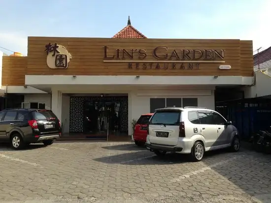 Gambar Makanan Lin's Garden Restaurant 11