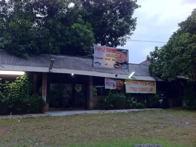 Gambar Makanan Nasi Timbel Saung Kuring 6