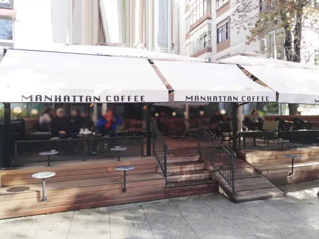 Manhattan Coffee'nin yemek ve ambiyans fotoğrafları 4