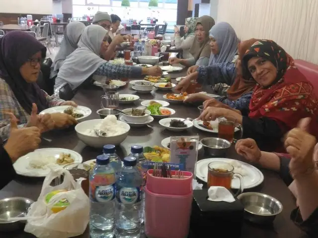 Gambar Makanan Warung Sop Khas Djakarta Bang Rio 3