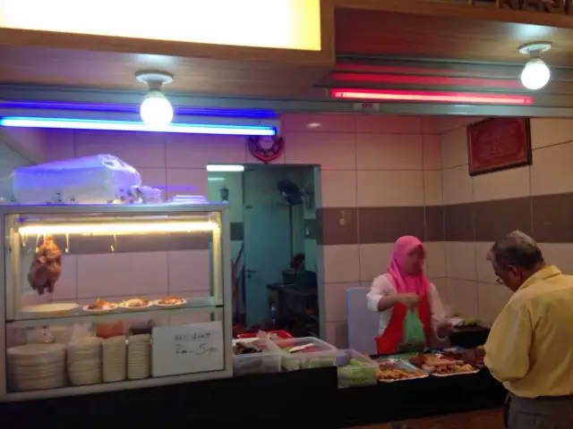 Nasi Ayam - Medan Selera PT80 Food Photo 4