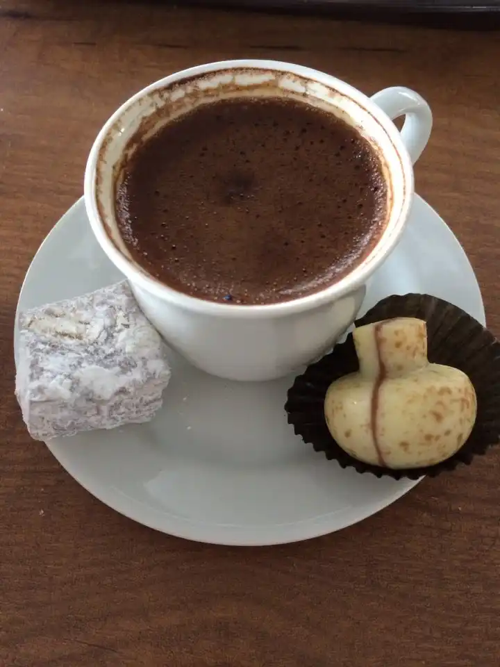 Avm Chocolate & Coffee
